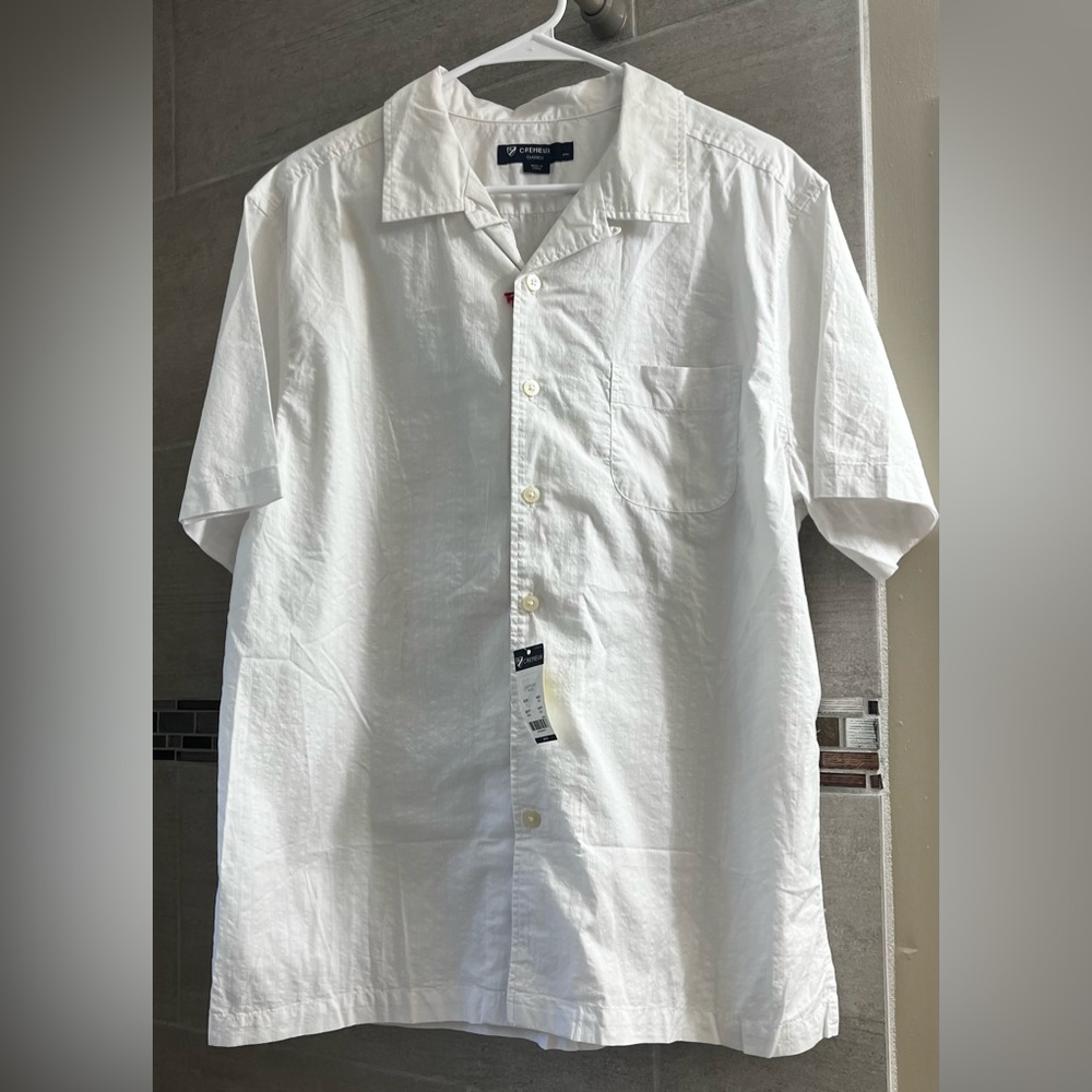 Cremieux men’s large short-sleeve white button-up shirt. New with tags!